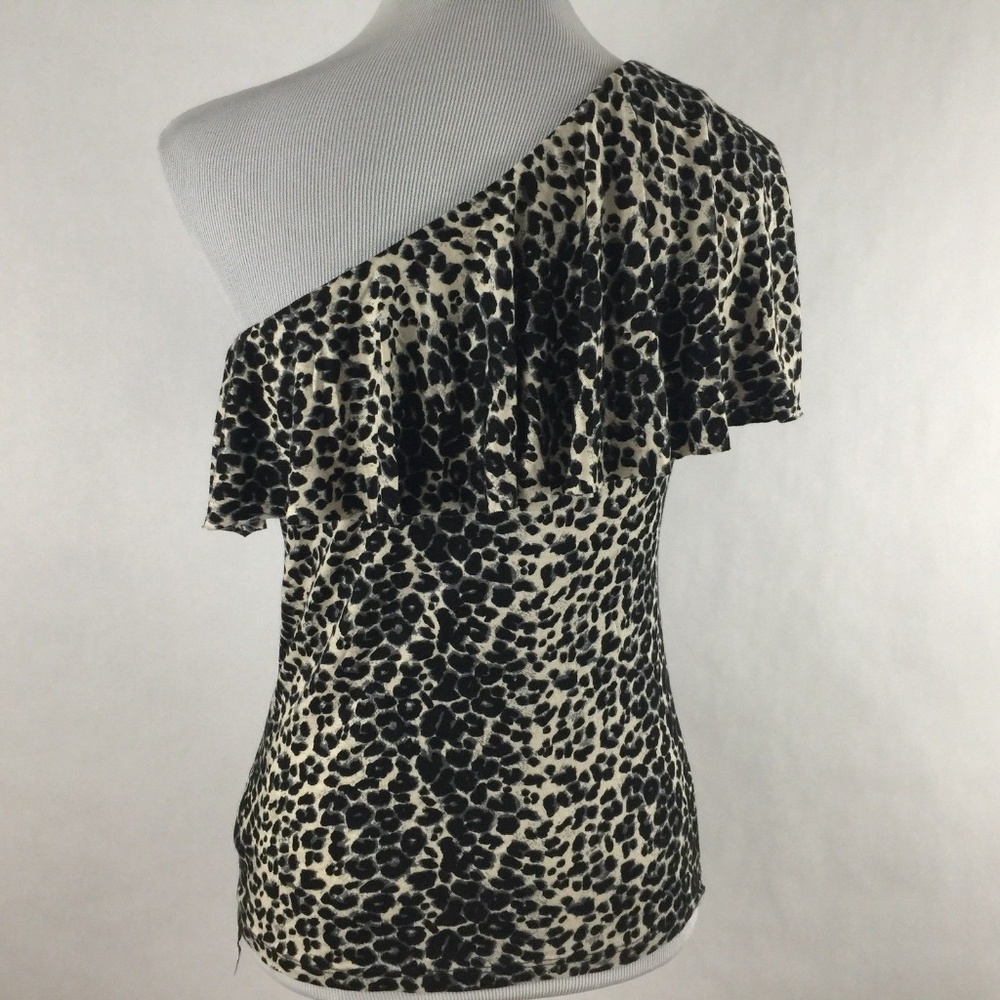 Forever 21 One Shoulder Top Ruffled - Picture 8 of 8